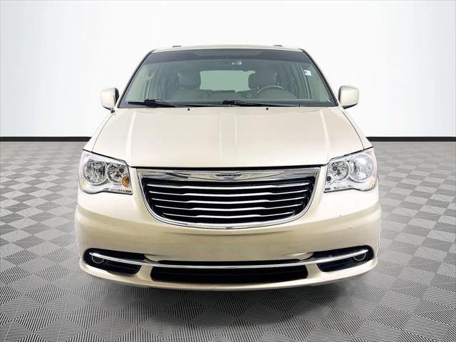 2012 Chrysler Town & Country Touring