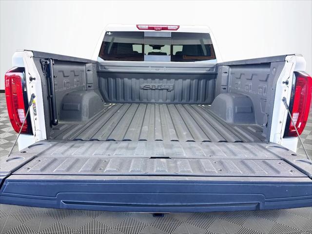 2023 GMC Sierra 1500 4WD Crew Cab Short Box AT4