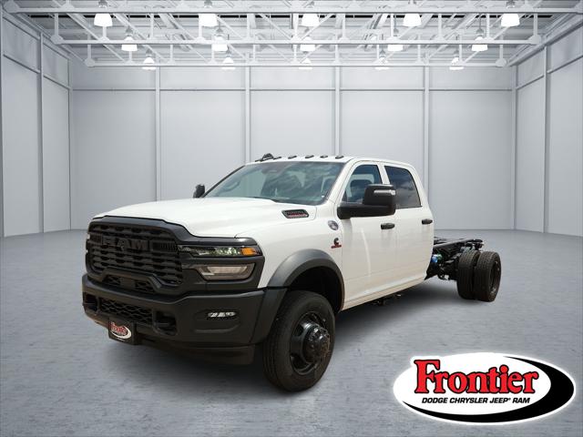 2026 RAM Ram 5500 Chassis Cab RAM 5500 TRADESMAN CHASSIS CREW CAB 4X4 84 CA
