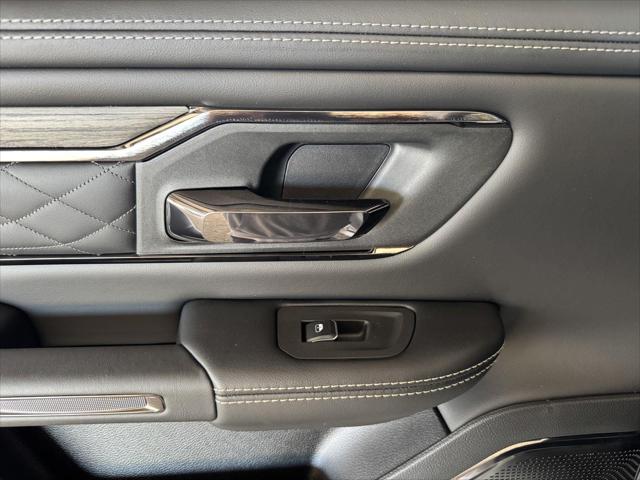 2026 Ram 1500 Limited Crew Cab 4x4 5'7" Box