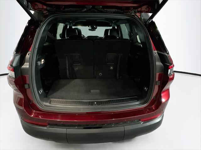 2022 Jeep Grand Cherokee L Altitude 4x2