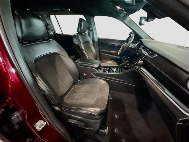 2022 Jeep Grand Cherokee L Altitude 4x2