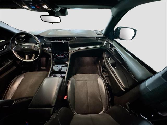 2022 Jeep Grand Cherokee L Altitude 4x2