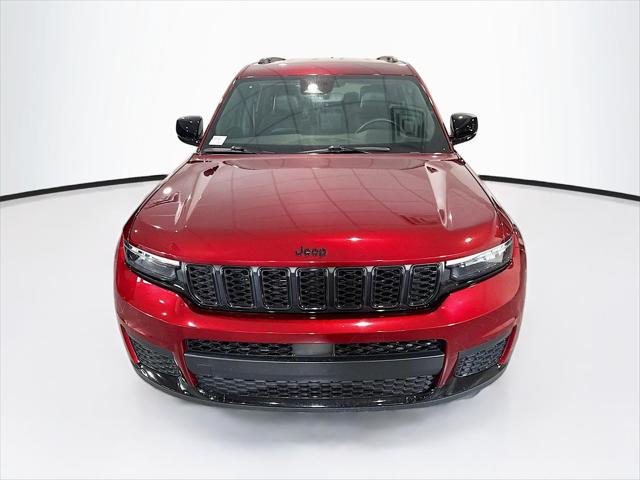 2022 Jeep Grand Cherokee L Altitude 4x2