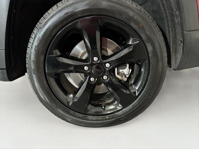 2022 Jeep Grand Cherokee L Altitude 4x2