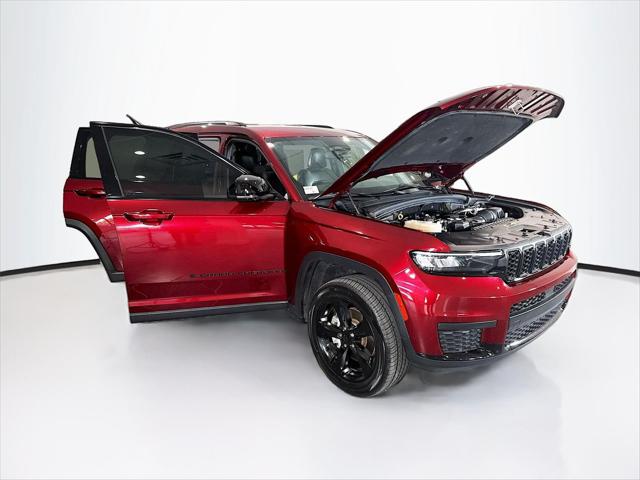 2022 Jeep Grand Cherokee L Altitude 4x2