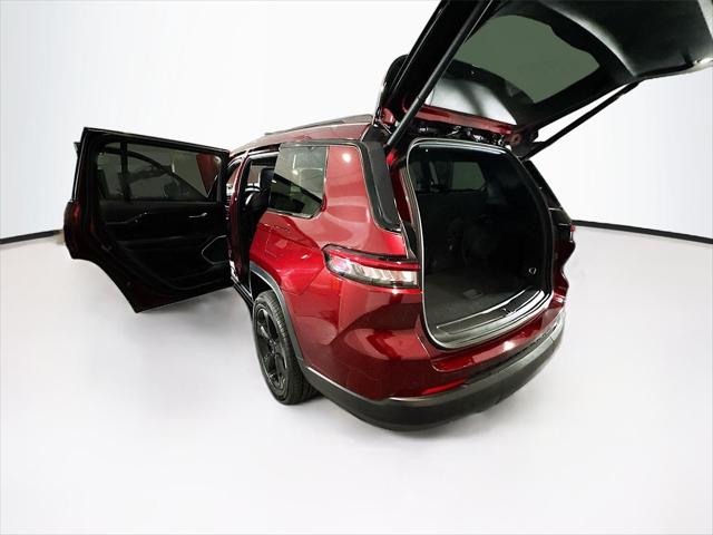 2022 Jeep Grand Cherokee L Altitude 4x2