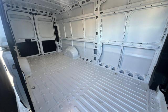 2026 Ram ProMaster Promaster 3500 Tradesman Cargo Van High Roof 159' Wb Ext