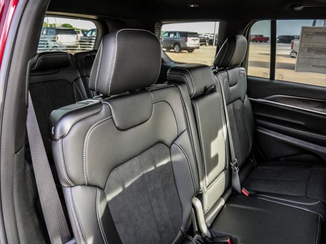 2026 Jeep Grand Cherokee L Altitude 4x4