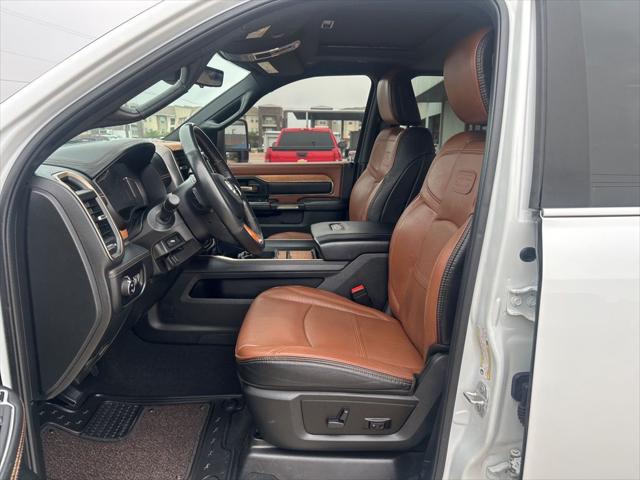 2024 Ram 3500 Limited Longhorn Crew Cab 4x4 8' Box