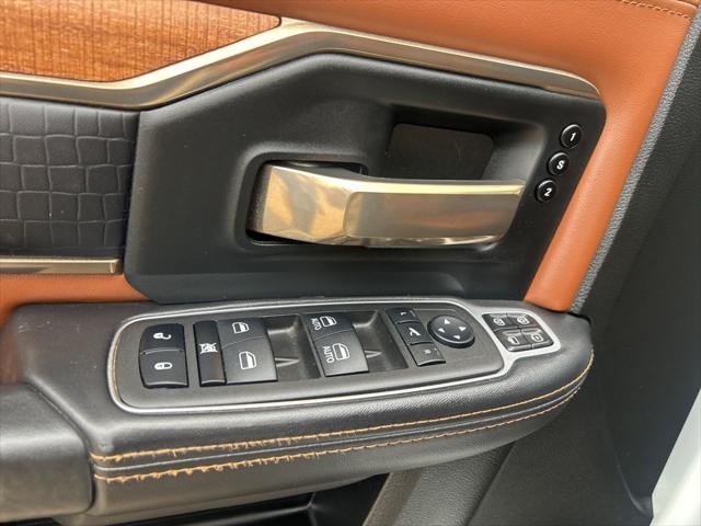 2024 Ram 3500 Limited Longhorn Crew Cab 4x4 8' Box