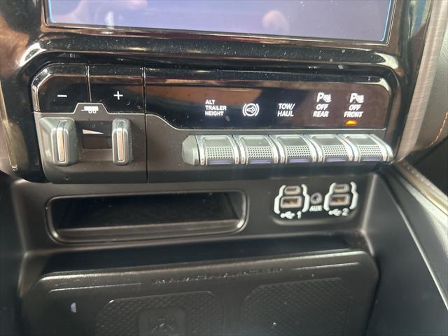 2024 Ram 3500 Limited Longhorn Crew Cab 4x4 8' Box