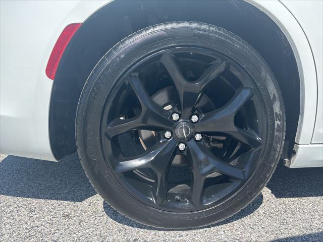 2022 Chrysler 300 Touring L