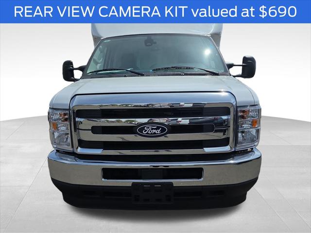 2027 Ford E-Series Cutaway Base