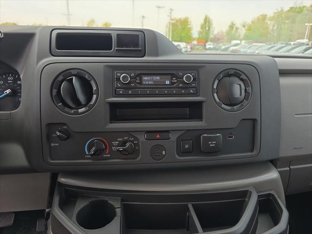2027 Ford E-Series Cutaway Base