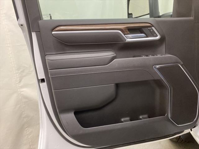 2025 Chevrolet Silverado 2500HD 4WD Crew Cab Standard Bed LT