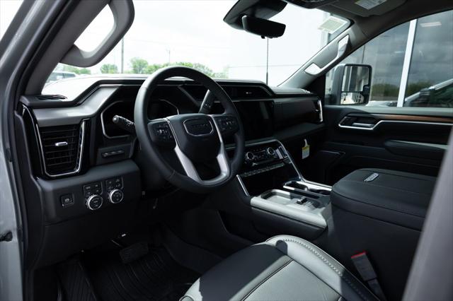 2026 GMC Sierra 2500HD Crew Cab, Standard Bed, Denali, 4WD