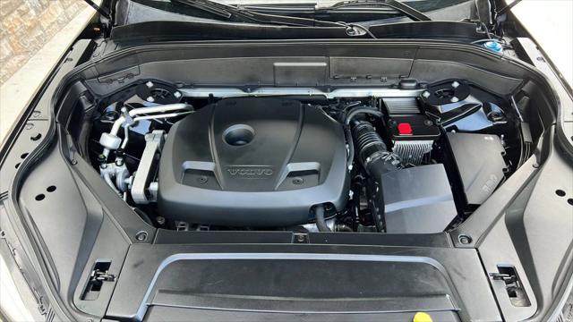 2019 Volvo XC90 T6 Momentum