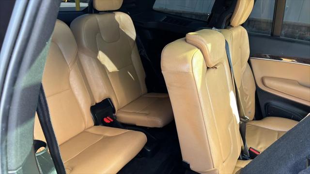 2019 Volvo XC90 T6 Momentum