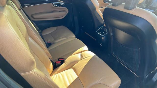 2019 Volvo XC90 T6 Momentum