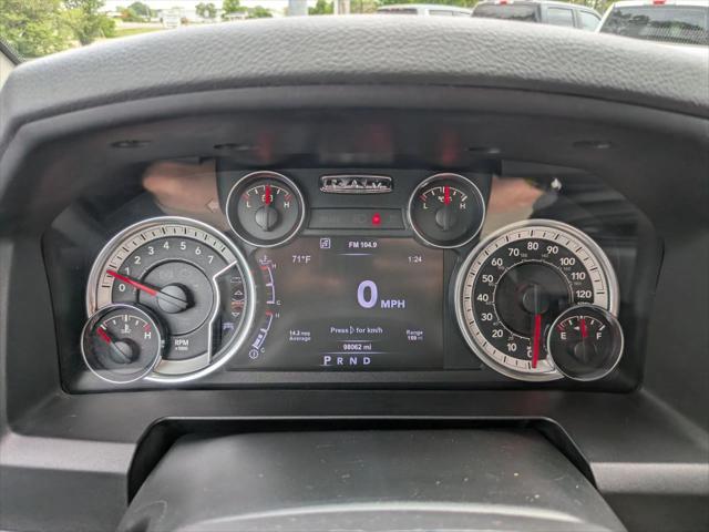 2017 Ram 1500 Big Horn Crew Cab 4x4 5'7" Box