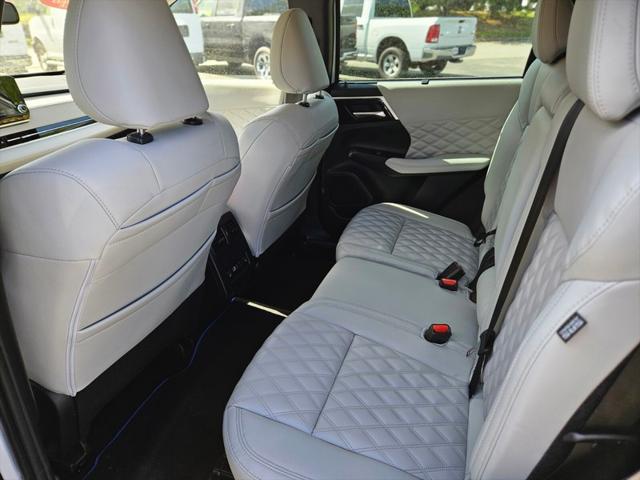 2023 Mitsubishi Outlander PHEV SEL S-AWC