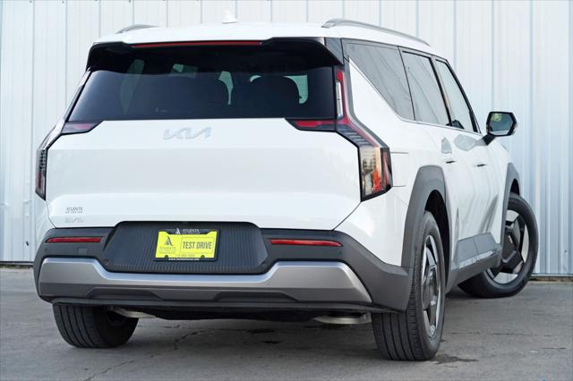 2024 Kia EV9 Wind