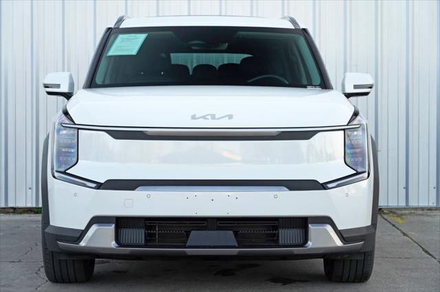 2024 Kia EV9 Wind