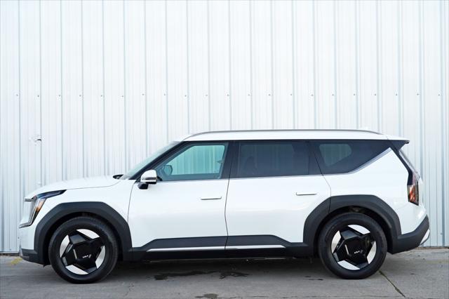 2024 Kia EV9 Wind