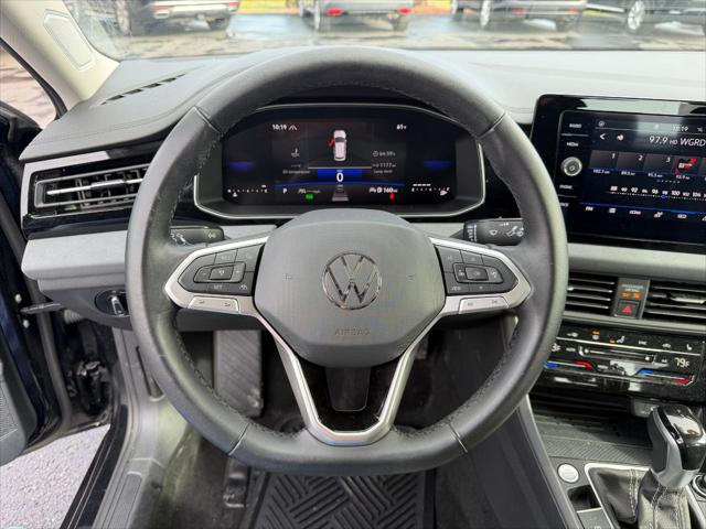 2025 Volkswagen Jetta 1.5T SE