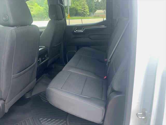 2022 Chevrolet Silverado 1500 4WD Crew Cab Short Bed RST