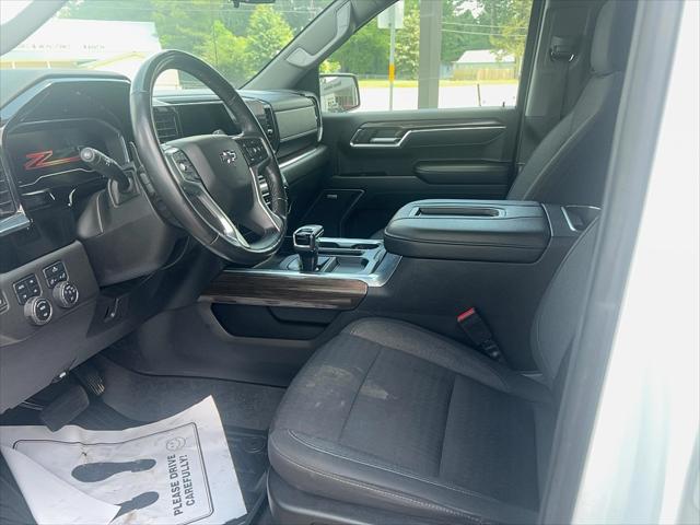 2022 Chevrolet Silverado 1500 4WD Crew Cab Short Bed RST