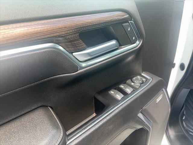 2022 Chevrolet Silverado 1500 4WD Crew Cab Short Bed RST