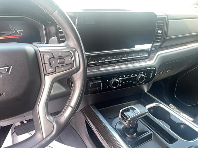2022 Chevrolet Silverado 1500 4WD Crew Cab Short Bed RST