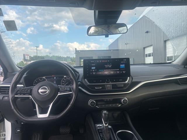 2023 Nissan Altima SR VC-Turbo FWD