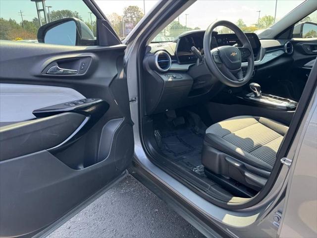 2024 Chevrolet Trax FWD LT