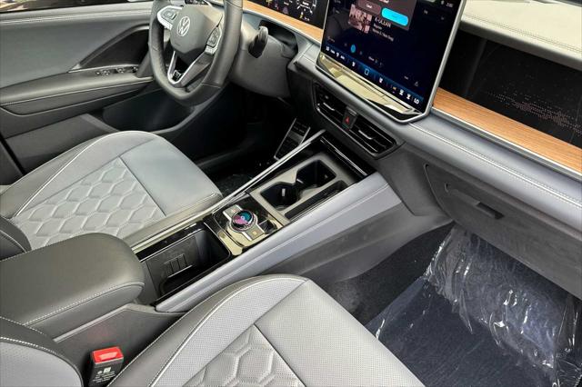 2026 Volkswagen Tiguan SEL R-Line Turbo