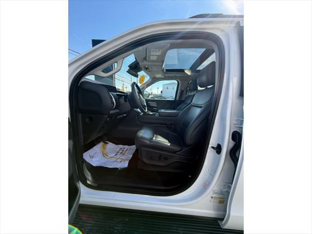 2025 Ford Expedition Active MAX