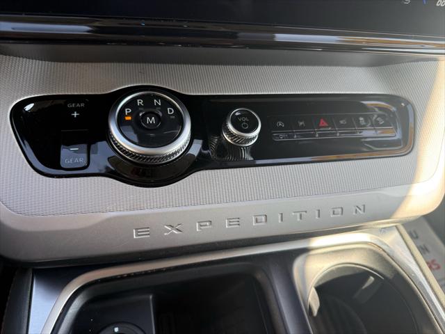 2025 Ford Expedition Active MAX