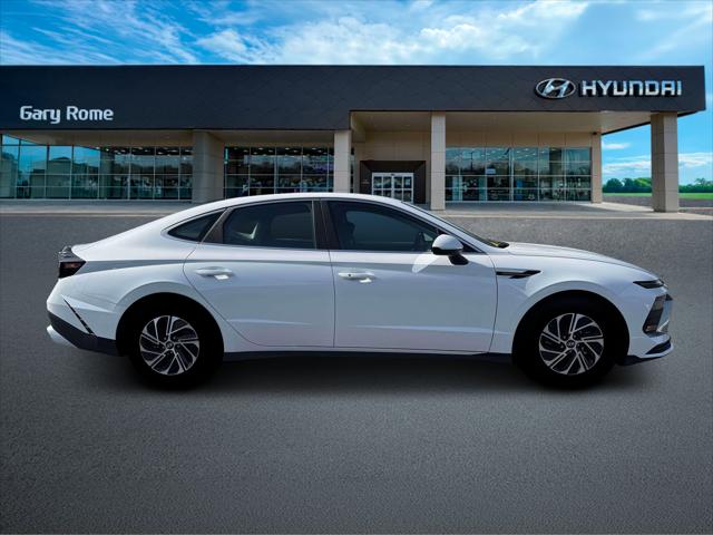 2026 Hyundai Sonata Hybrid Blue