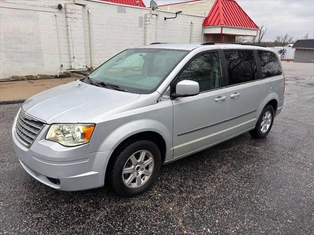 2010 Chrysler Town & Country Touring for sale in Kansas City, KS