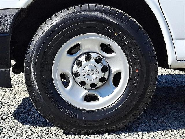 2019 Chevrolet Express LS