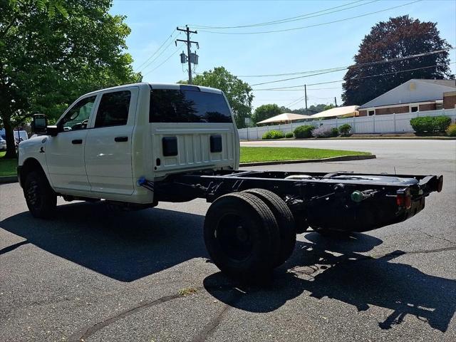 2026 RAM 3500 Chassis RAM 3500 TRADESMAN CREW CAB CHASSIS 4X4 60 CA