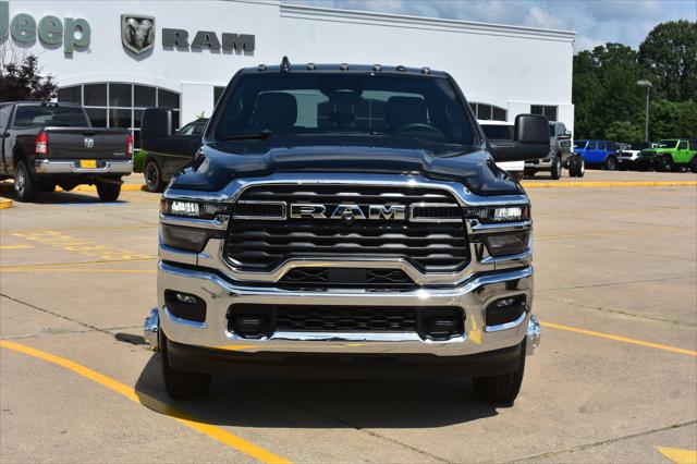 2026 RAM Ram 3500 RAM 3500 TRADESMAN CREW CAB 4X4 8 BOX