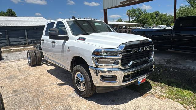 2026 RAM Ram 3500 Chassis Cab RAM 3500 TRADESMAN CREW CAB CHASSIS 4X4 60 CA 2026 RAM Ram 3500 Chassis Cab RAM 3500 TRADESMAN CREW CAB CHASSIS 4X4 60 CA