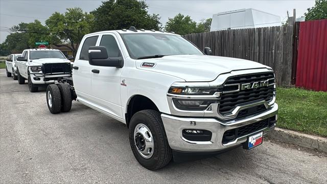 2026 RAM Ram 3500 Chassis Cab RAM 3500 TRADESMAN CREW CAB CHASSIS 4X4 60 CA