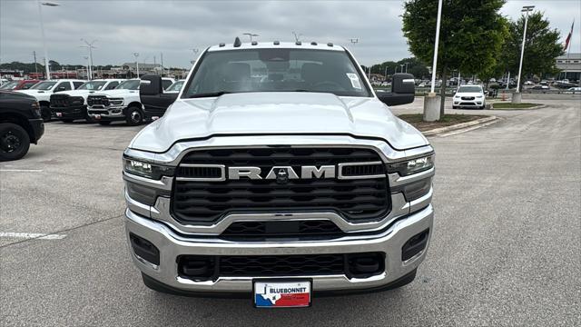 2026 RAM Ram 3500 Chassis Cab RAM 3500 TRADESMAN CREW CAB CHASSIS 4X4 60 CA