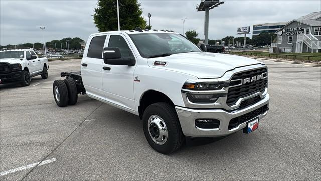 2026 RAM Ram 3500 Chassis Cab RAM 3500 TRADESMAN CREW CAB CHASSIS 4X4 60 CA