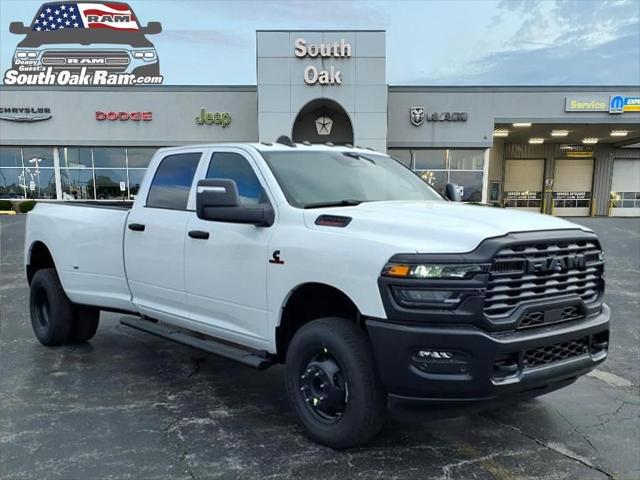 2026 Ram 3500 Tradesman Crew Cab 4x4 8' Box for sale in Matteson, IL
