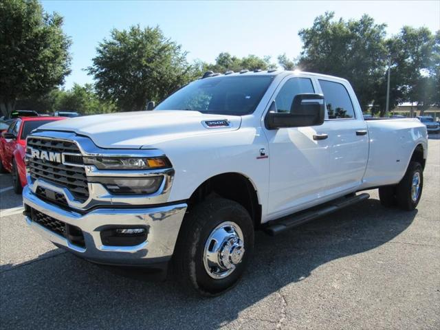 2026 RAM Ram 3500 RAM 3500 TRADESMAN CREW CAB 4X4 8 BOX